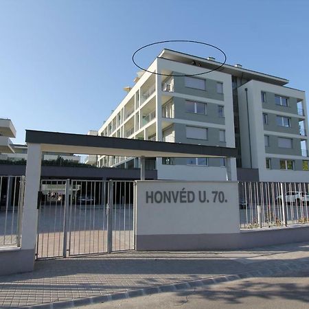 Silver Gray Appartment Balatonlelle Extérieur photo