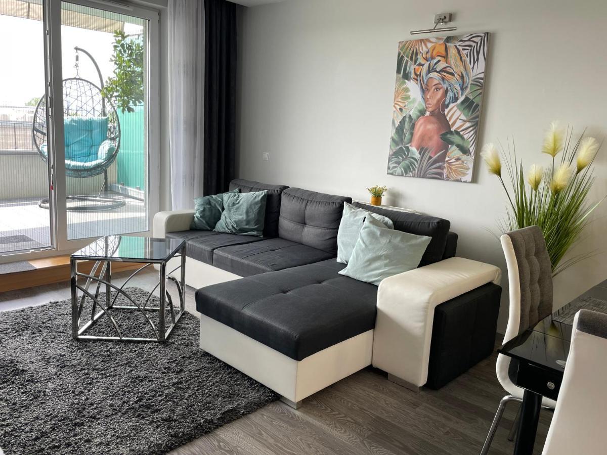 Silver Gray Appartment Balatonlelle Extérieur photo