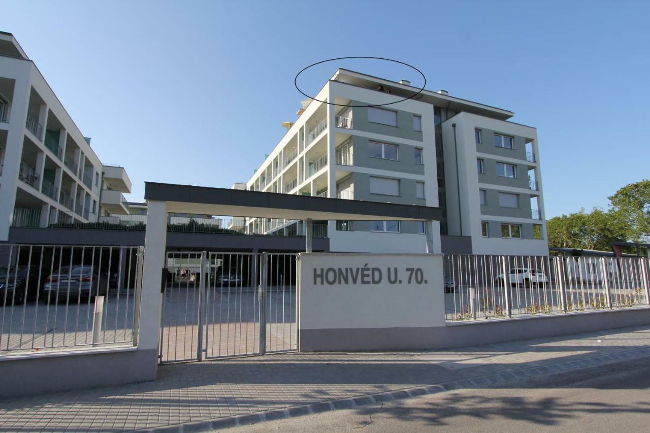 Silver Gray Appartment Balatonlelle Extérieur photo